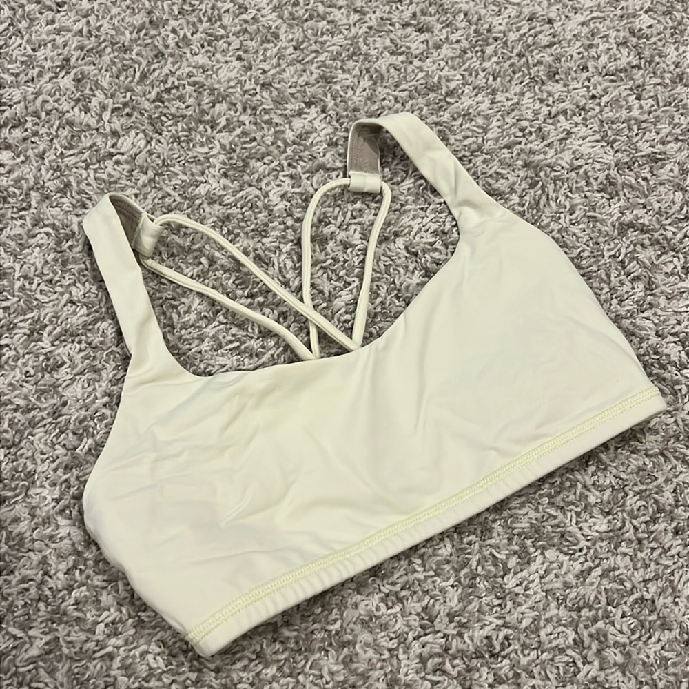 NWOT lululemon sports bra
